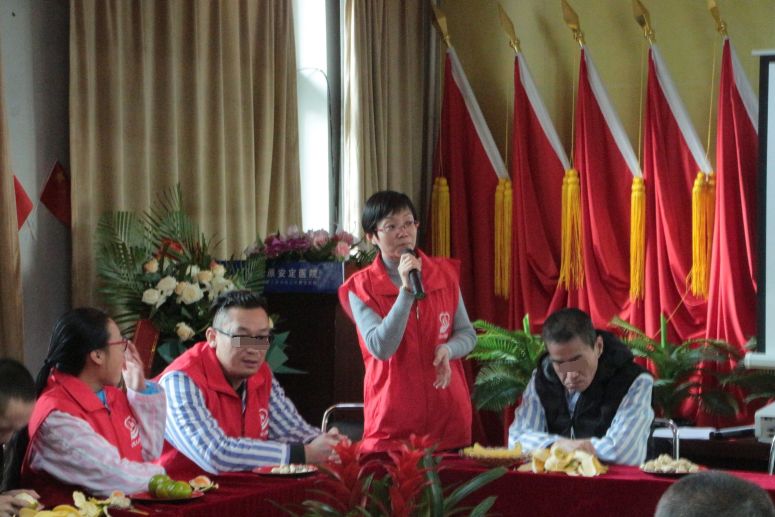 “陪你温暖过冬——太原安定心理服务中心浓情暖衣活动”主题活动