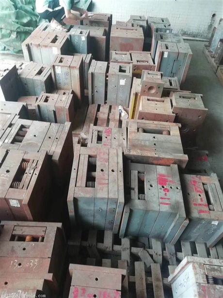 水泥路沿石钢模具图片_北京模具钢高价回收_二手罐车回收哪家价格高