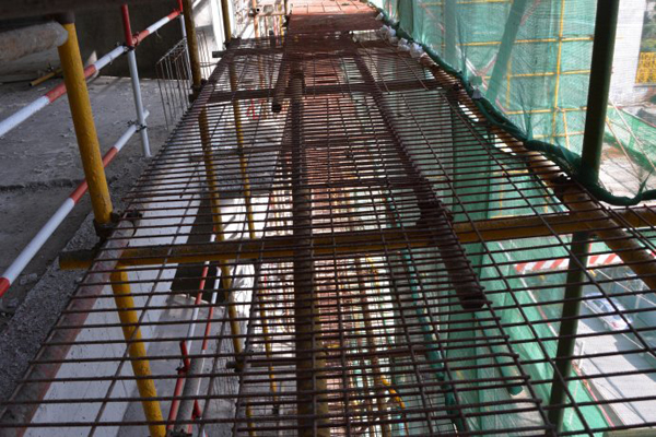 模具用钢_成都模具钢多少钱_水泥路沿石钢模具图片