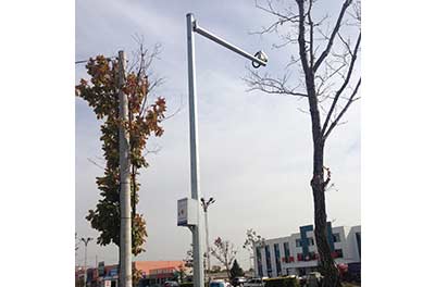 包头监控杆报价,监控杆