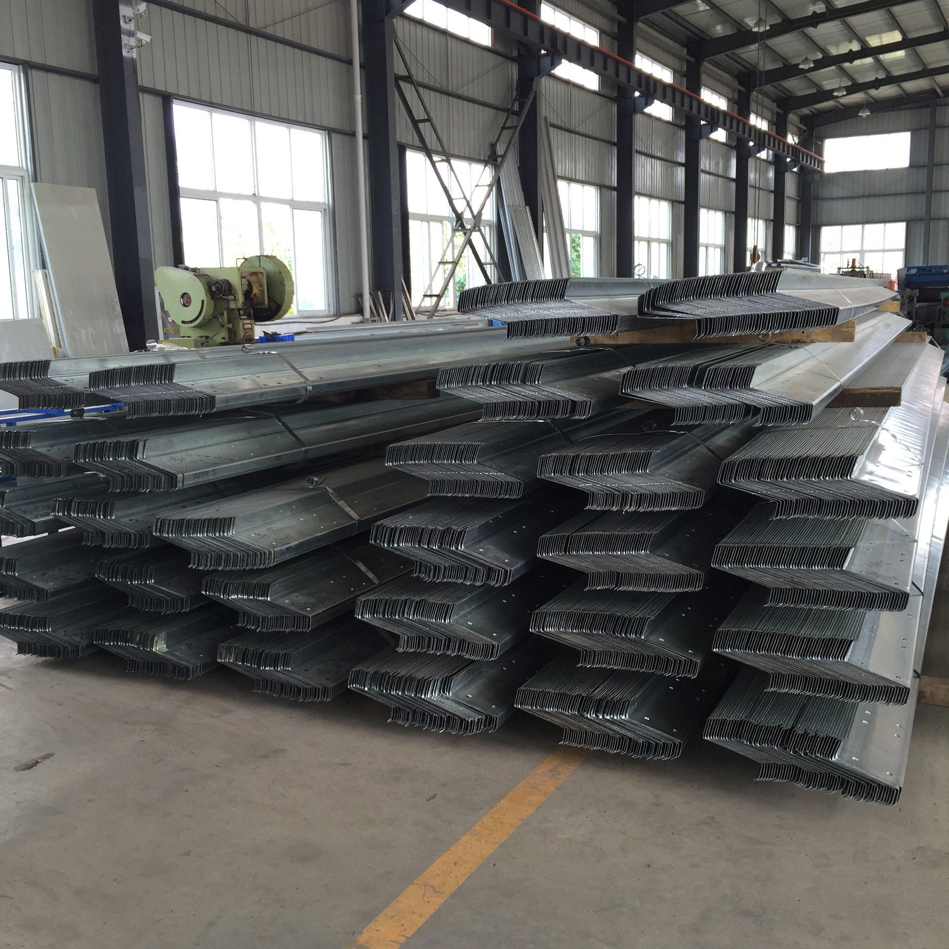 郑州模具钢回收_护坡钢模具_合肥 首饰钢模具批发