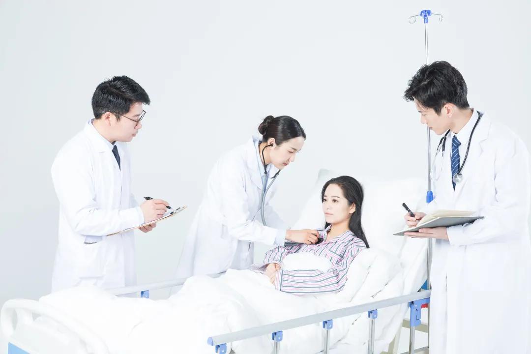 心理咨询师国家职业资格考试命题研究中心2015心理咨询师国家_呼和浩特心理医生_心理疏导医生