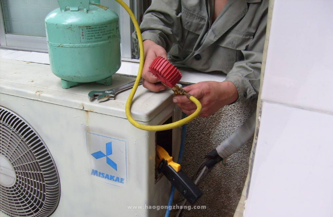 空调加氟