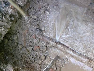 上海歌菱空调加氟_新空调漏氟对空调有_空调多久加一次氟