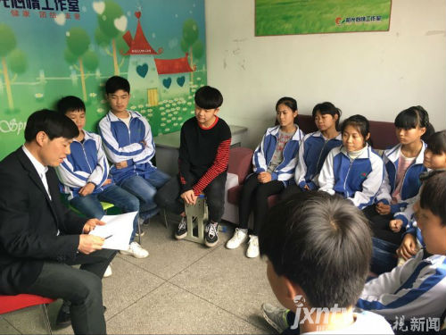 青少年心理卫生与心理咨询_襄阳青少年心理咨询_青少年情感咨询