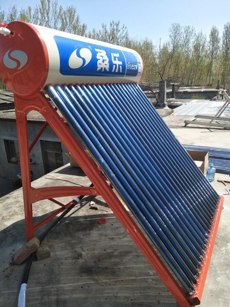 太阳热水器多少才有热水_德能空气能热水器官网_武汉太阳能热水器热水工程