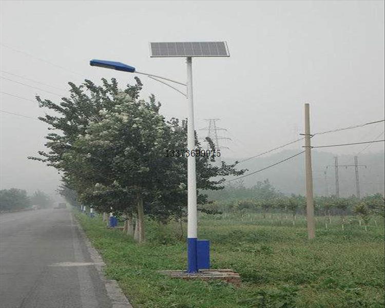 福建厦门太阳能路灯厂家价格