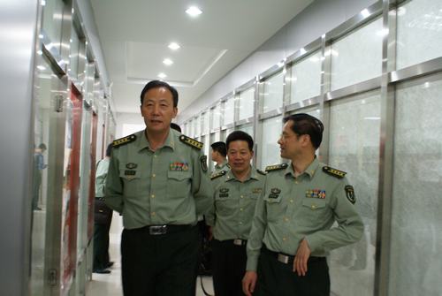苏州空调维修_苏州大金空调维修公司_苏州统帅空调维修电话