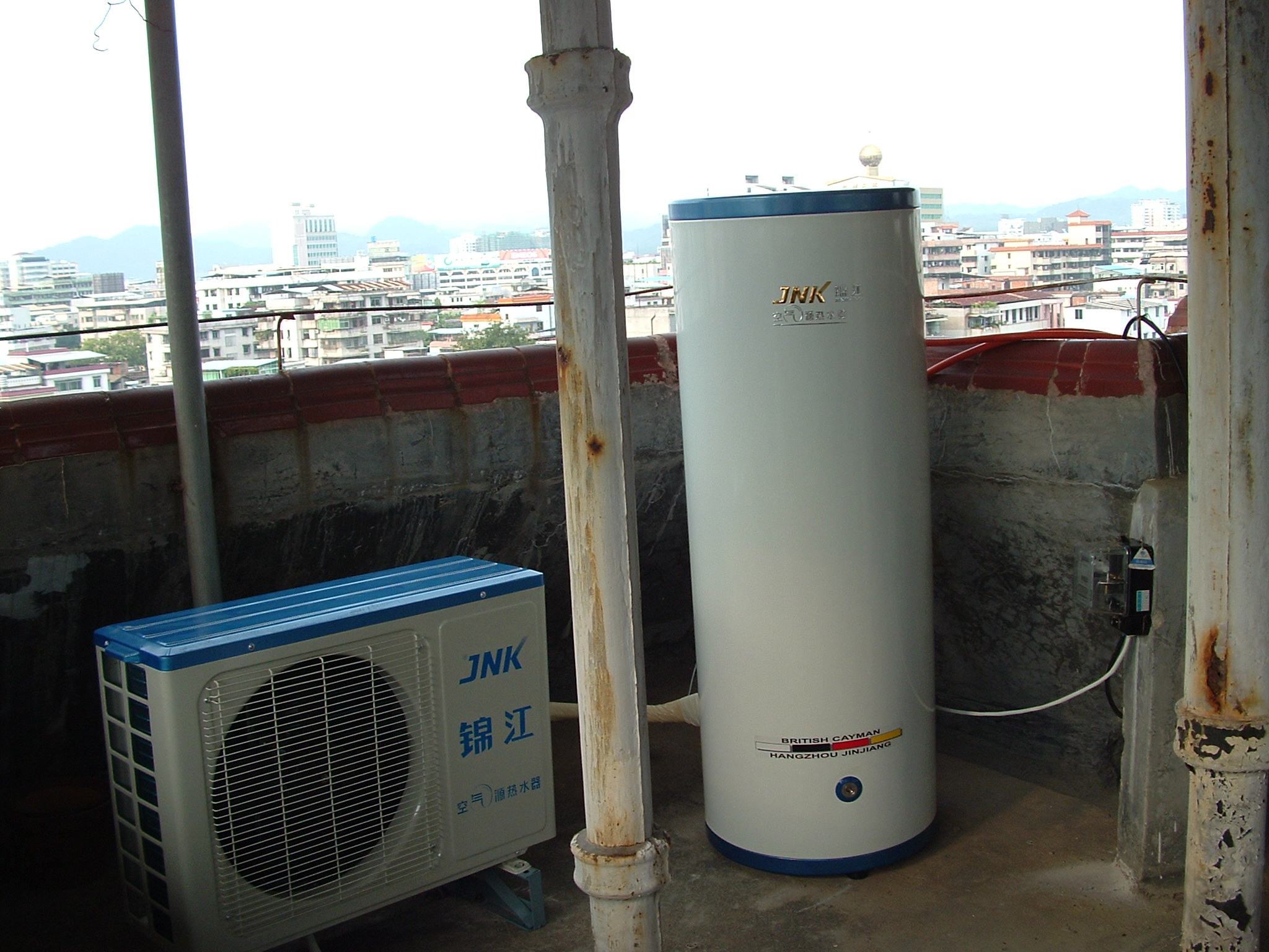 商用空气能热水设备_美的空气能热水器产品图片_南昌商用空气能热水器安装