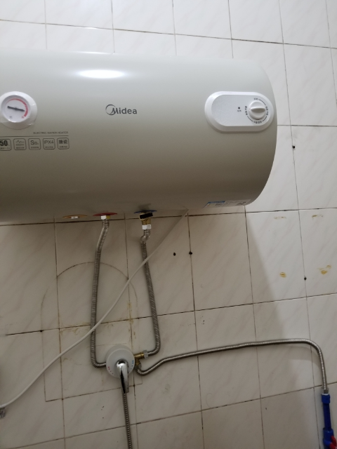 四季沐歌太阳 能热水工程合同_南京空气能热水_连云港太阳能热水器