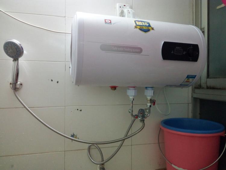空气能热泵热水机电热水器_扬州商用空气能热水器热水工程_美的空气能热水器产品图片