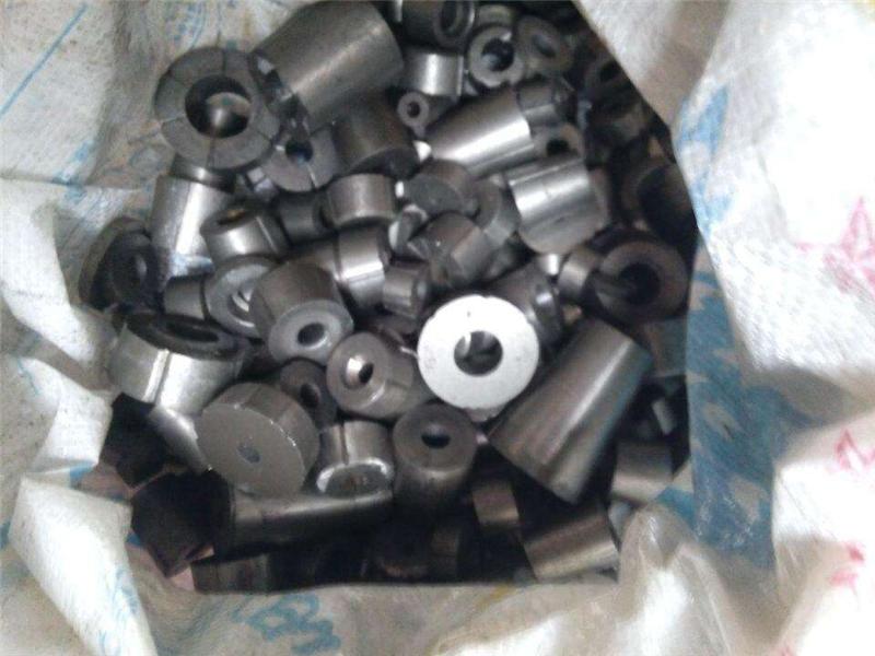 香牌玉石钢模具批发_汕头模具钢回收公司_美钢轮胎模具