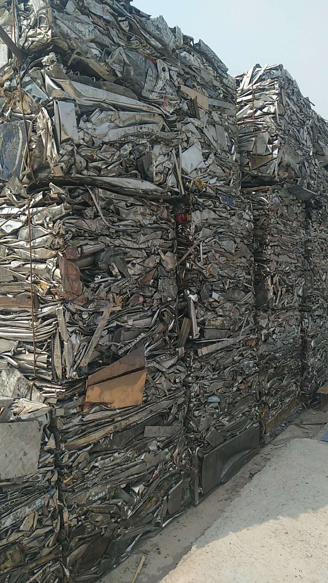 旧纸旧金属回收_淄博旧设备高价回收_旧电瓶回收设备