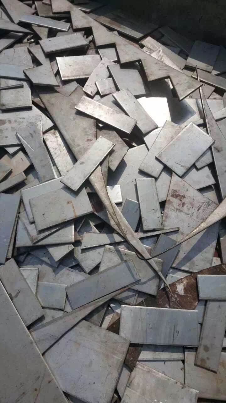 水泥路沿石钢模具_护坡钢模具_宜昌模具钢回收
