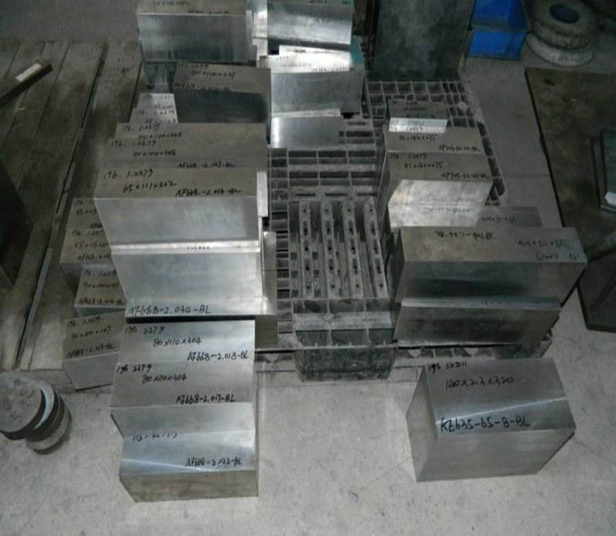 马鞍山模具钢回收公司_路沿石钢模具_香牌玉石钢模具批发
