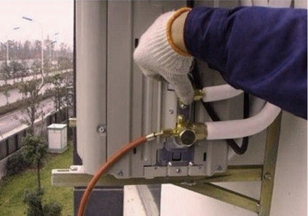 空调多久加一次氟_长春志高空调加氟_比亚迪f3空调加什么氟