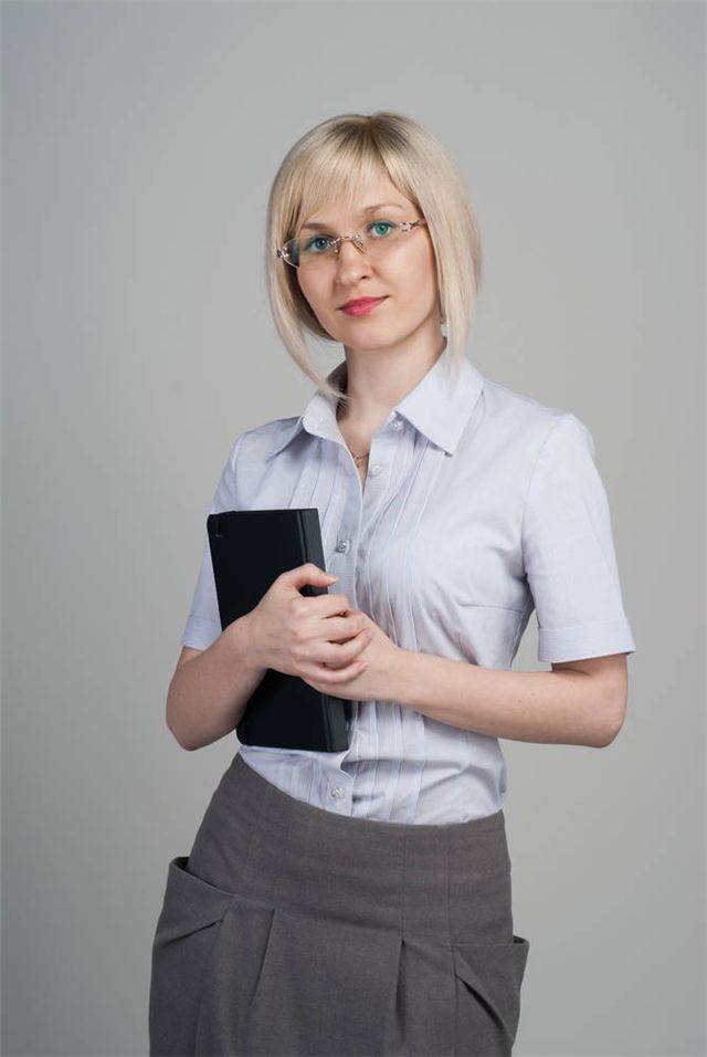 华凌冰箱售后服务电话(24小时故障报修统一客服热线)