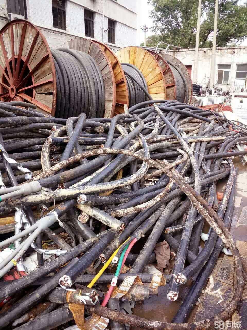 回收二手游乐场设备_深圳二手喷油设备回收_西安二手设备回收