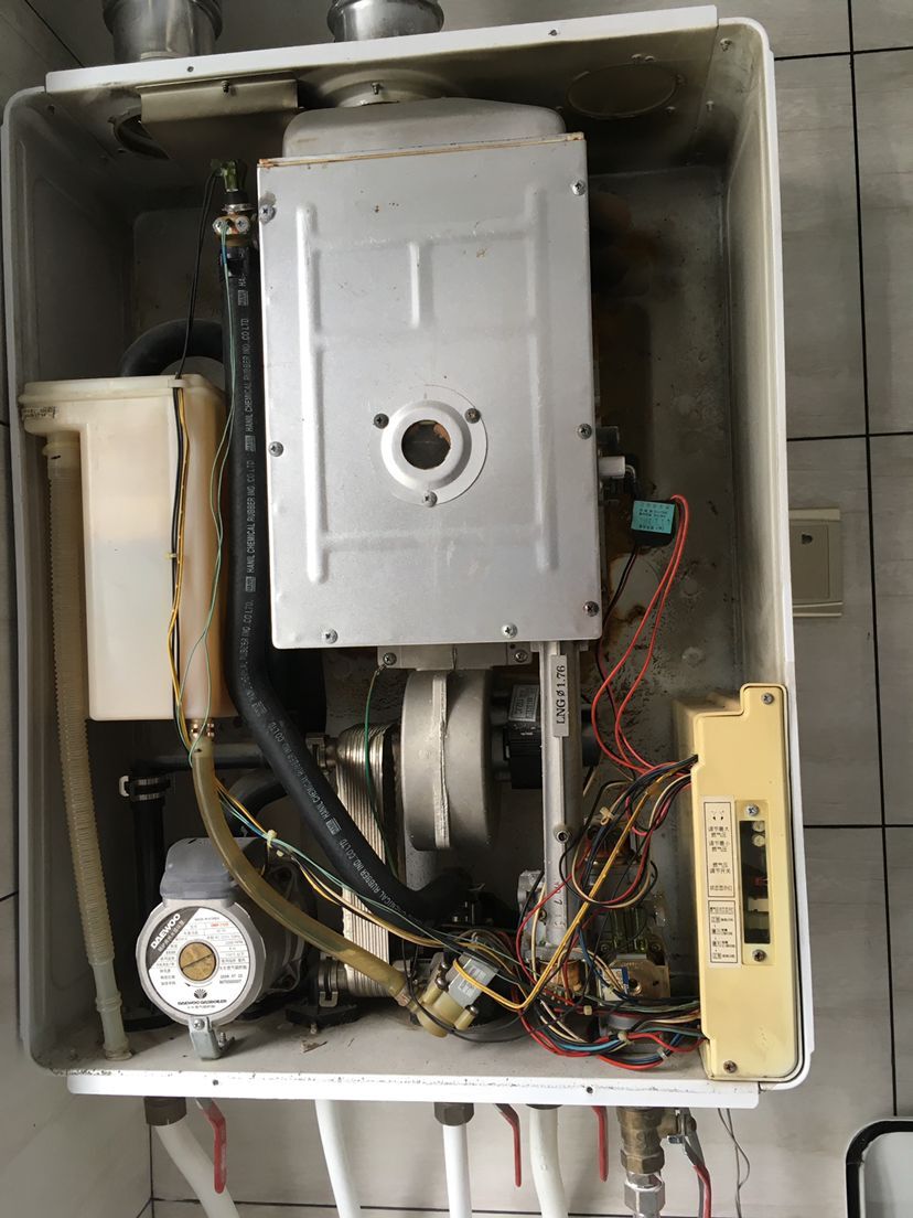北京万家乐热水器售后服务维修电话_西安万家乐热水器维修电话_万家乐燃气热水器无锡维修电话