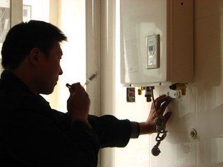 南京美的热水器维修服务热线_重庆华帝热水维修电话_斯帝博热水器官网维修
