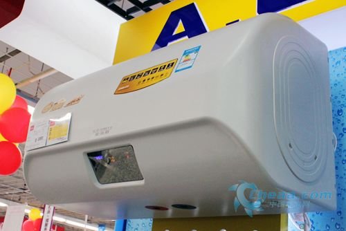 深圳格力空调维修售后中心_郑州史密斯热水器售后维修中心_史密斯热水器有3d的吗