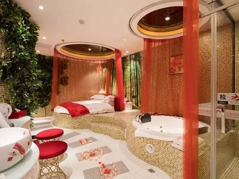 青岛情侣酒店装修公司地址电话