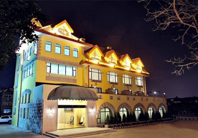青岛情侣酒店装修公司地址电话