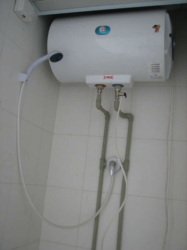 沈阳法罗力热水器维修电话_南阳法罗力热水器售后电话_法罗力热水器不出热水