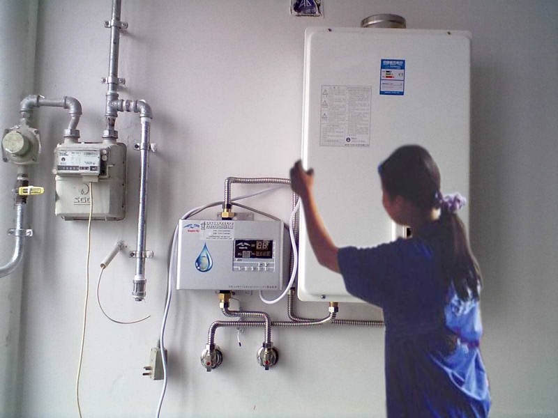 樱花热水器官网电话_林内热水器官网维修_青岛樱花热水器维修