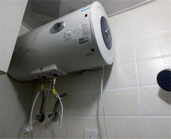 合肥统帅热水器维修服务热线_飞羽热水龙头漏水怎样维修视屏_热水维修网