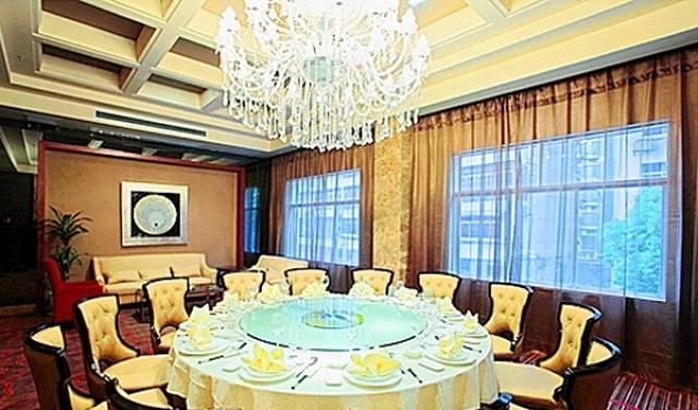 公司装修设计师电话_南昌西站莱卡宾馆电话_南昌宾馆装修公司地址电话