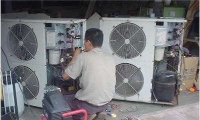 长沙扬子空调售后维修电话不制冷加氟服务到家
