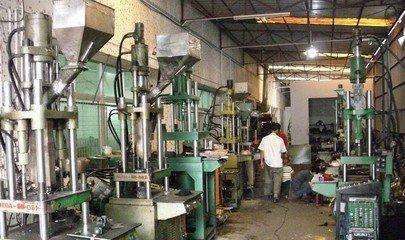 天津倒闭工厂回收公司_天津工厂公司整体转让_倒闭袜子工厂转让
